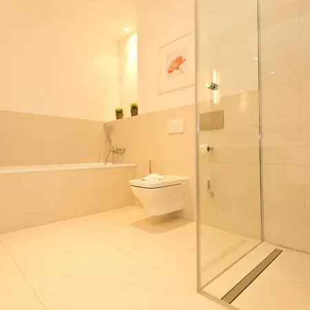Apartment Duenenpalais, App 02